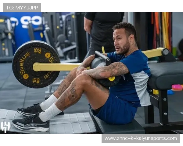 内马尔晒新纹身：还是爱巴西